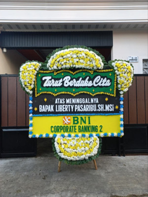 Papan Bunga Duka di Moti