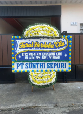 Papan Bunga Duka di Moti