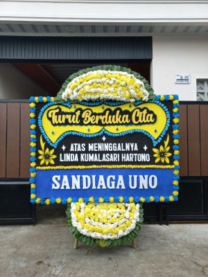 Papan Bunga Duka di Moti